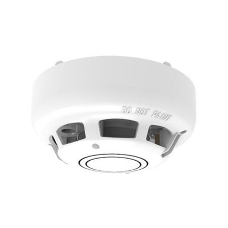 FOC-831 | Hochiki analog multisensor approved for marine use. MED approval by GL. User selectable modes. It incorporates optical and thermal elements. High performance removable camera. Pulsing / non-pulsating controlled from the panel. Twin LEDs that allow 360 ° viewing. Variable sensitivity. Electronically addressed. LPCB and VdS approvals for classes A1 and C. IP42. White polycarbonate.