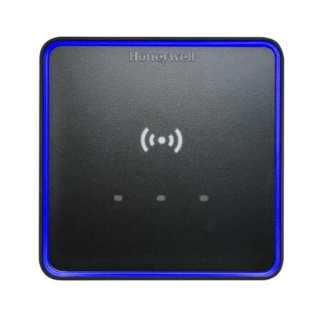HONEYWELL-213 | Lector luminAXS MifareD wiegand. Tecnología de lectura MIFARE DESFire EV1/EV2 cifrado. 3 LED de estado. Anillo de luz programable. Función de adaptación automática de antena, también en metal. Zumbador integrado. Interfaz Wiegand. Detección de manipulación. Carcasa para montaje en pared, opción de montaje superficial, tapa visual y USB con herramienta de configuración disponible. Grado de protección IP65. Diseño compacto. Carcasa pequeña, plana y robusta. Instalación fácil. Apropiado para interiores y exteriores