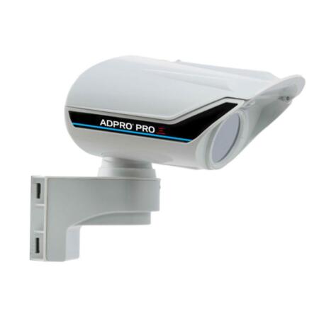 HONEYWELL-224 | Cañón PIR-PID Xtralis® ADPRO PRO E-100H de largo alcance 150 x 3,3 metros. Detector de infrarrojos pasivos para protección de perímetro. Calefactor interno. Lente de polietileno. Filtro de lámina de silicio. Distancia de detección lineal de 150 metros. Volumétrico exterior media distancia, soporte a pared y poste integrado. 360PROtect™ para detección de zona cero y 3D-támper para alarma ante un desalineamiento intencionado. Software avanzado embebido para programación y servicios remotos. 5 salidas de relé totalmente programables. Mínimas alarmas no deseadas gracias a la tecnología DSP y la adaptación de detección ante cambios metereológicos. Se puede montar hasta a 4 metros. Soporte para montaje en pared y poste. Grado de protección IP65. Integración IP completa posible a través de módulos IP PoE