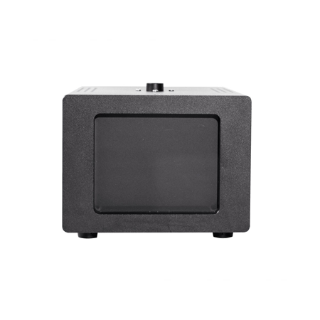SAM-4648 | Calibrador infrarrojo Blackbody AirSpace de temperatura corporal. Para usar con cámara térmica. Temperatura de calibración de 35°C ~ 40°C. Precisión de ±0,2°C. Estabilidad de ±0,1~0,3°C/60 minutos. Emisividad de 0,97 ±0,02°C. Genera una temperatura de referencia constante. Acepta trípode estándar 1/4-20