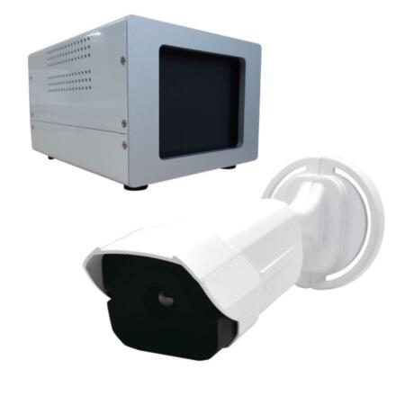 SAM-4660 | Thermal bullet camera for body temperature measurement. Thermal camera with 384 x 288 resolution, 9.7 mm thermal lens. Body temperature measurement distance of 2 ~ 6 meters. H.265 / H.264 format. RJ45 port. 12V DC. Includes blackbody unit and two tripods