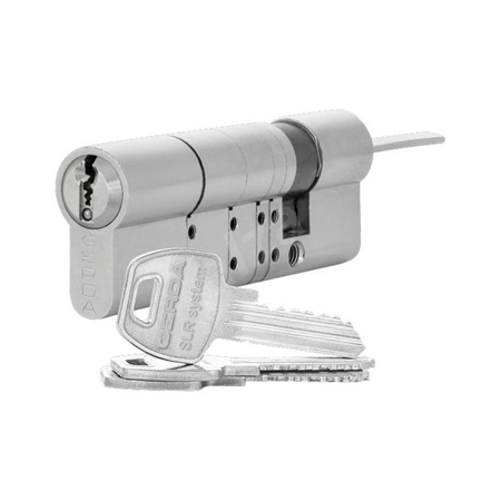 VESTA-277 | GERDA universal extendable cylinder for DANALOCK V3 SALTO-001. Adjustable security cylinder for locking the Danalock V3 smart lock. The Danalock lock is perfectly coupled to the cylinder and vice versa. 36 ~ 67mm external length. 25 ~ 60mm inner length. Includes 3 security keys. Security card for copy management. Protection against impacts. Safety class 3 according to DIN EN1303: 2015.