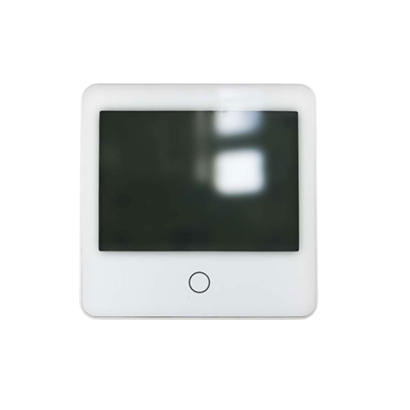 VESTA-286 | Termostato regulador con ajuste de temperatura manual y automático, Z-Wave Plus incorporado. Permite controlar hasta 3 etapas de calefacción y 2 etapas de enfriamiento. Ámbitos de aplicación: caldera de gas o combustible, calefacción eléctrica, calentamiento de agua, bomba de calor, etc. 8 tipos de sistemas de control. Retardo de encendido del compresor ajustable. Función PIR: La luz de la pantalla, se enciende por movimiento y el termostato cambia automáticamente el modo de funcionamiento, en función de la detección. Control remoto mediante Z-Wave Plus, integrado con los paneles de VESTA. Pantalla de visualización LCD. Botones téctiles para el control local. Diseño moderno con vidrio templado. Bornes de conexión rápida para cables. Frecuencia Z-Wave plus: 868,42 MHz