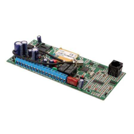 QAR-360 | Transmisor GPRS con canal de voz. Cifrado de datos vía estándar AES. Entrada telefónica en estándar DTMF. Envío de mensajes SMS. 5.000 eventos. Conector pequeño para antena.