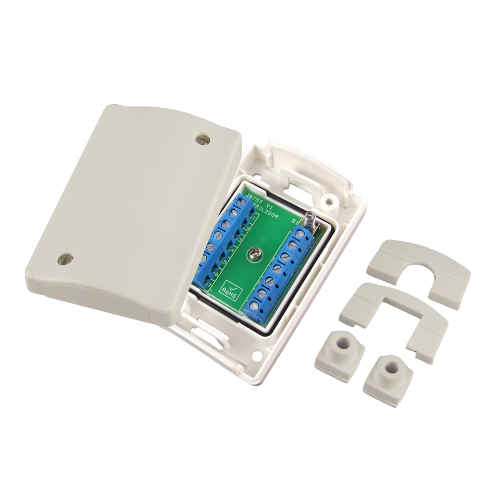CQR-5 | Caja de empalmes con regleta de 12 terminales. Incorpora tamper de caja mediante micro interruptor. Incluye accesorios para adaptarse a diferente tipos de tubo o mangueras. Plástico en color blanco. Incluye junta de sellado. EN50131 Grado 3, Clase ambiental III.