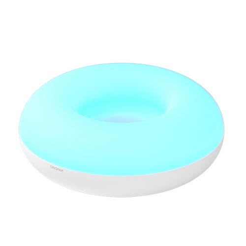 SMARTLIFE-13 | Sistema di controllo universale SPOT di LifeSmart. Disegno per esterni unico. 16 milioni di colori per la luce notturna. Porta di carica USB. Storage in desktop utile. Controllo vocale intelligente. Consigliato per l'uso con la Smart Station.