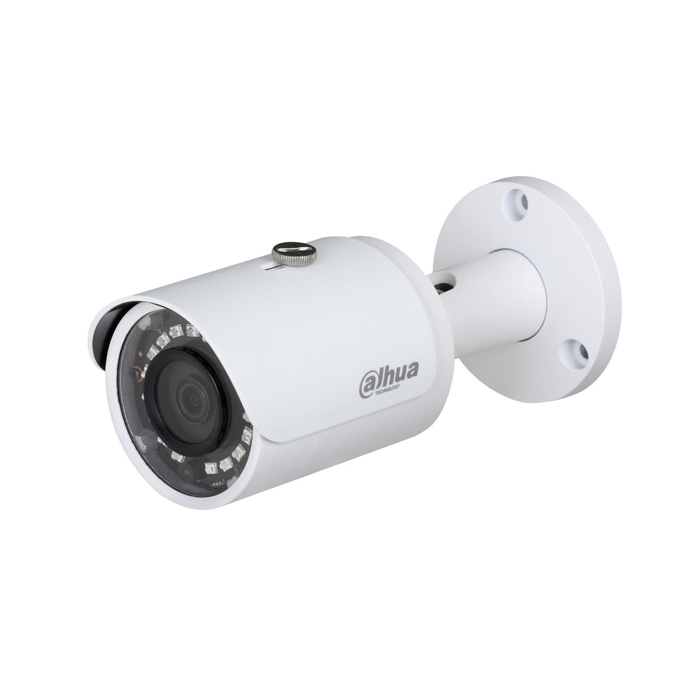 DAHUA-1361 | Camera bullet IP serie PRO con Smart IR di 20 m per esterno. CMOS 1/2,7” di 5 megapixel. H.265+ / H.265 / H.264+ / H.264 / MJPEG. Stream dual. Risoluzione fino a 5MP. Ottica fissa di 2,8 mm (H: 96°, V: 70°). 0,03/0,3 lux. Filtro ICR. OSD, AWB, AGC, WDR real 120dB, 3D-DNR, ROI, videosensore e maschere per privacy, modalità specchio. Rilevamento intelligente (IVS). Onvif. IP67, Lightning-proof 2KV. Supporto 3AXIS. 12V CC. PoE.